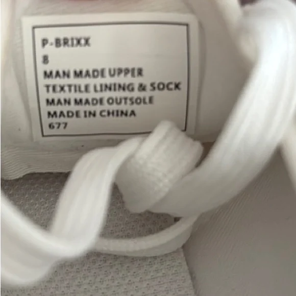 Steve Madden White Perforated Sneakers with Tan Accents Men’s Size 8 NWOT - Picture 6 of 8